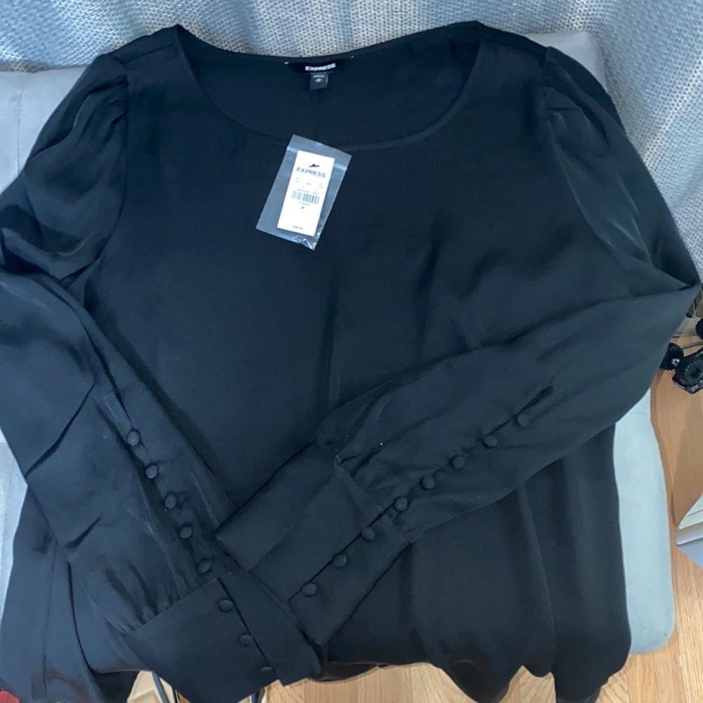 Express puff sleeve button cuff top